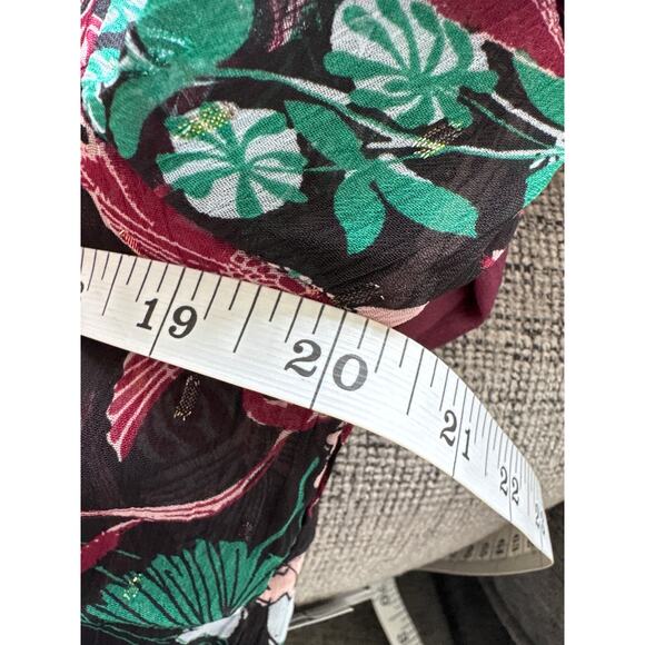 Modcloth Ballerina Floral Long Sleeve Button-Up Shirt Top Metallic Women M NWT - Picture 7 of 8